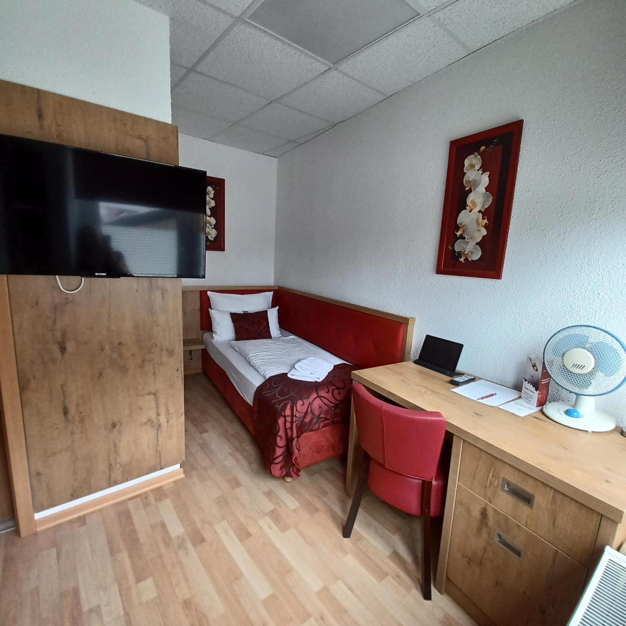 Landhotel Zum Baggernpuhl Wachow Quarto foto